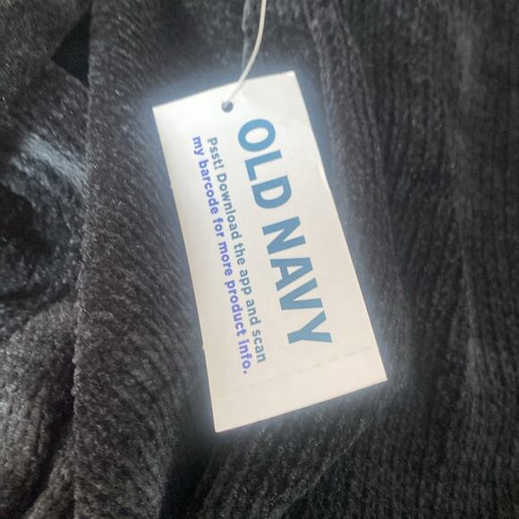 Old Navy Black Cozy Chenille Button-
Down Top - Picture 10 of 10
